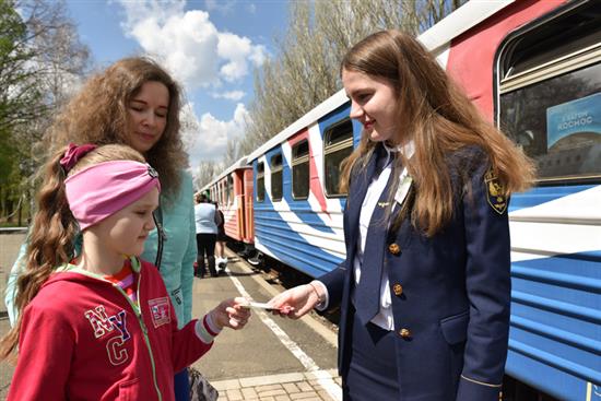 当地时间2021年5月1日，乌尔兰顿涅茨克，当地开启儿童铁路。该儿童铁路站使用TU2-023和TU2-038柴油机车和5辆PV40客车，连接了Pionerskaya和Shakhterskaya两个车站。全程2.1公里，耗时25分钟。
